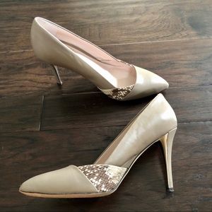 SALE! 🛍 fits size 7, Vince Camuto Heels